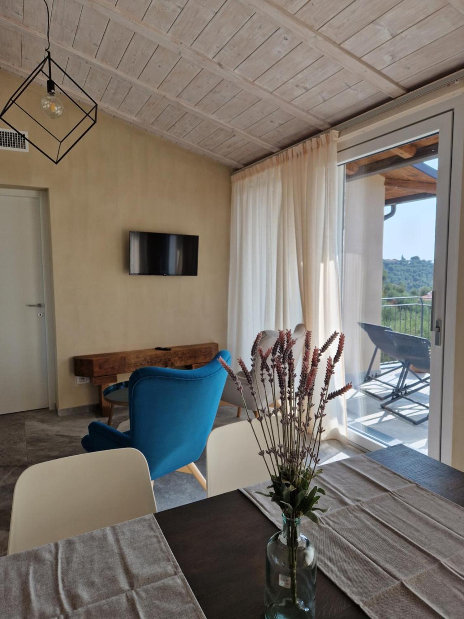 Vila A Baracca Du Pei Imperia Exteriér fotografie
